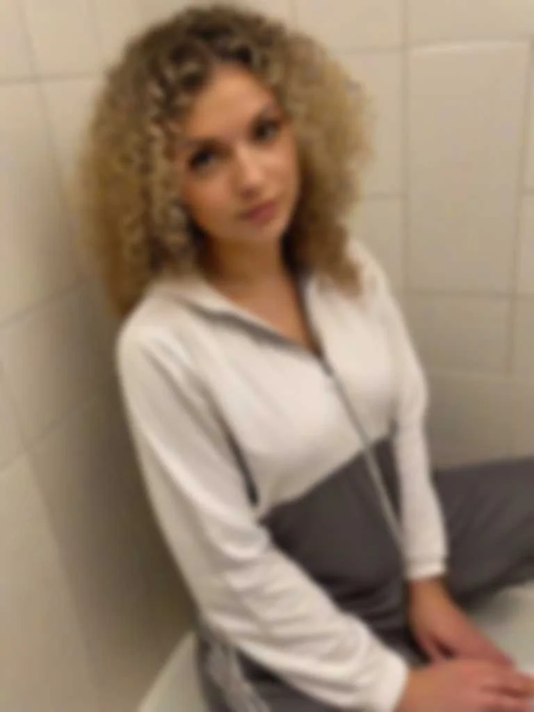 Яна